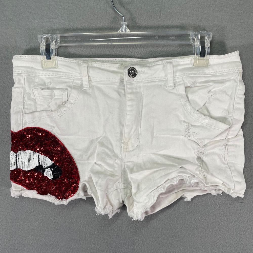 Denimland White Distressed Shorts Womens Large Red Sequin Lips Festival Y2K